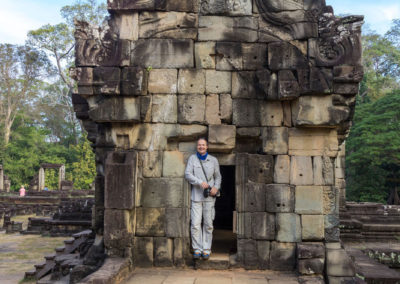 Baphuon - ist Carsten zu groß oder die Tür zu klein?