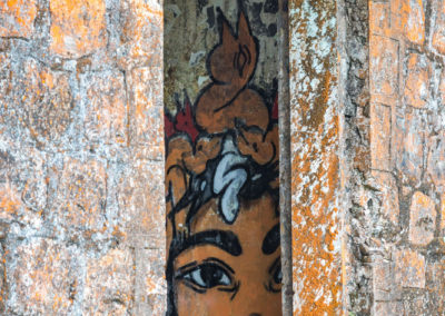 Street-Art in einer Ruine aus der französischen Kolonialzeit im Bokor Nationalpark