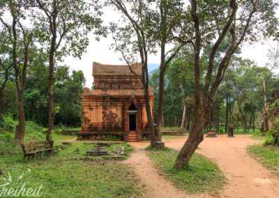 My Son - frisch restaurierte Gruppe