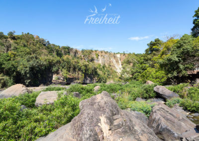 Am Pongour Wasserfall