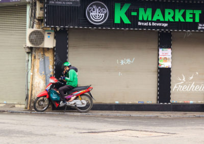 Auch Grab Fahrer warten auf Kunden