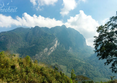 Ausblick während der Fahrt nach Vang Vieng