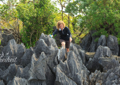 Nadine testet messerscharfe Spitzen