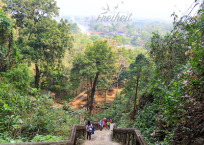 Erst mal 150 Stufen rauf..