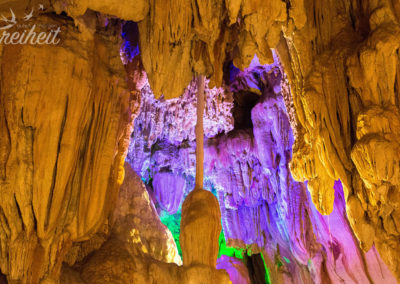 Tham Chang - tolle Formationen