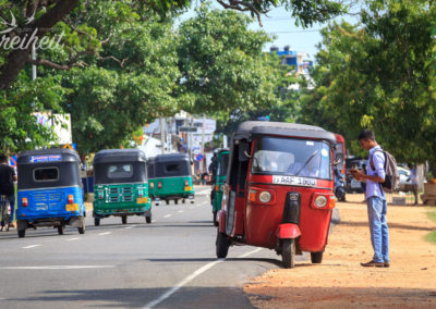 ...aber auch unzählige Tuk Tuks...