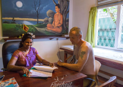 Carsten bei der täglichen Ärztekonsultation