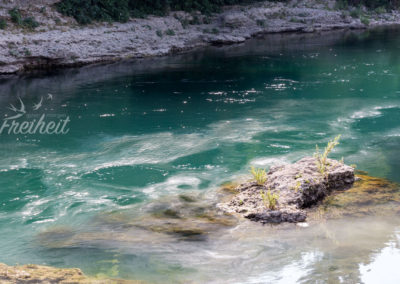 Eklige Schlieren im Fluss