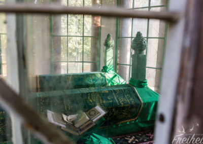 Blick in ein osmanisches Mausoleum