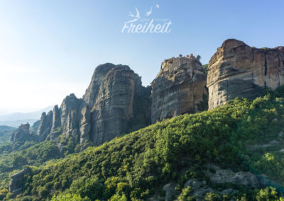 Die Meteora Felsen im Nachmittagslicht