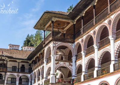 Hier befinden sich insgesamt 300 Räume, davon 100 Mönchszellen