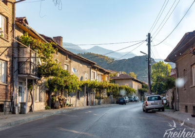 Nach der Schnellstraße folgt eine Landstraße ins Rila Gebirge