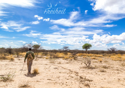 Unterwegs mit einem Guide zu den Nashörnern