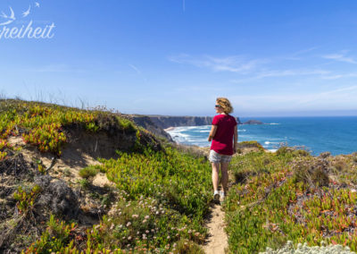 Spaziergang entlang der Küste