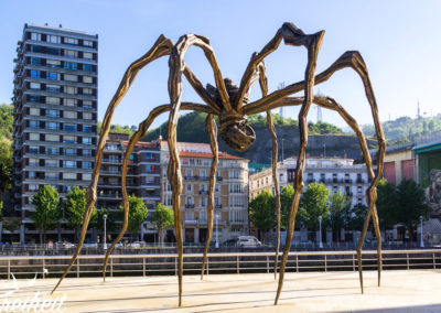Die berühmte Spinne vor dem Guggenheim Museum